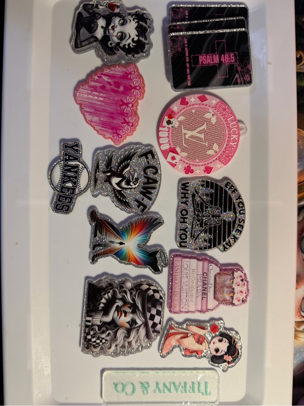 Assorted Acrylics - Picture 3 of 7